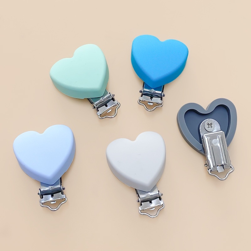 Heart-shaped Love Pacifier Clip Metal Iron Clip Silicone Pacifier Chain Anti-drop Chain Accessories Silicone Pacifier Clip