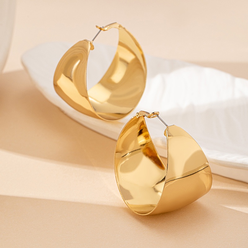 European And American Fashion Circle Earrings Earrings Women's Fashion Exaggerated Joker Earrings Women's Hair