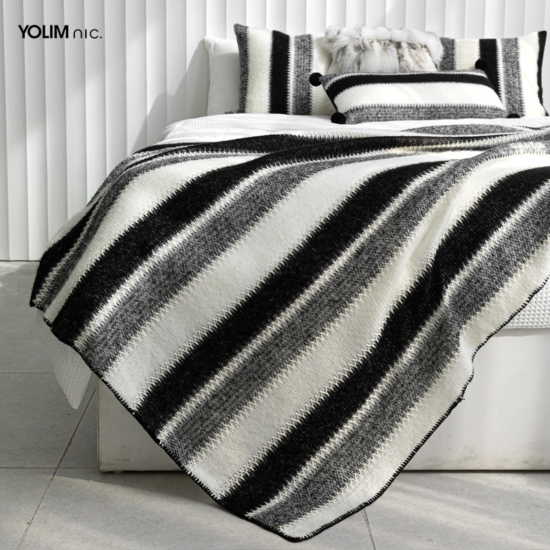 Black And White Striped Wool Blended Blanket Sofa Blanket Bed End Towel Bed Blanket Four Seasons Universal Soft Furnishing Model Room