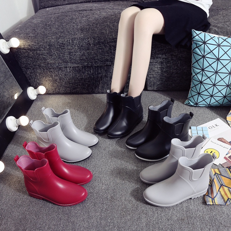 Fashion Rain Boots For Women Adult Korean Four Seasons Cute Water Shoes Summer Light Non-slip Waterproof Autumn And Winter Short Tube Rain Boots
