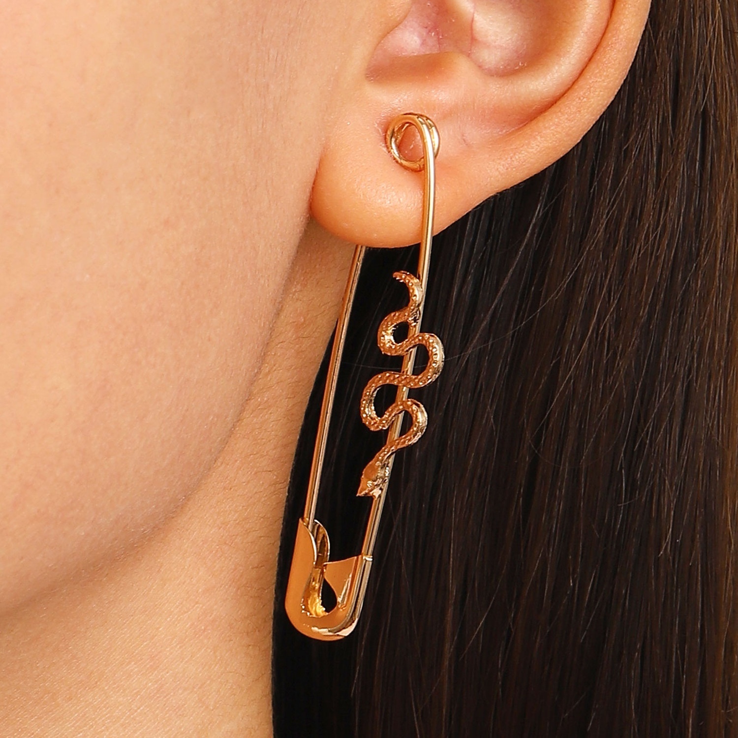 Small Snake Paper Clip Earrings Style European And American Creative Design Simple Pin Earrings Fashionable Earrings