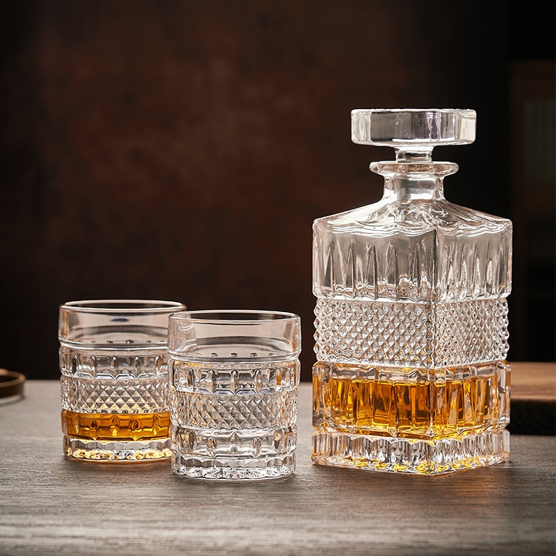 European Style Classical Crystal Glass Wine Bottle Wine Glass Diamond Pattern Carved Whiskey Glass Liquor Glass Wine Set