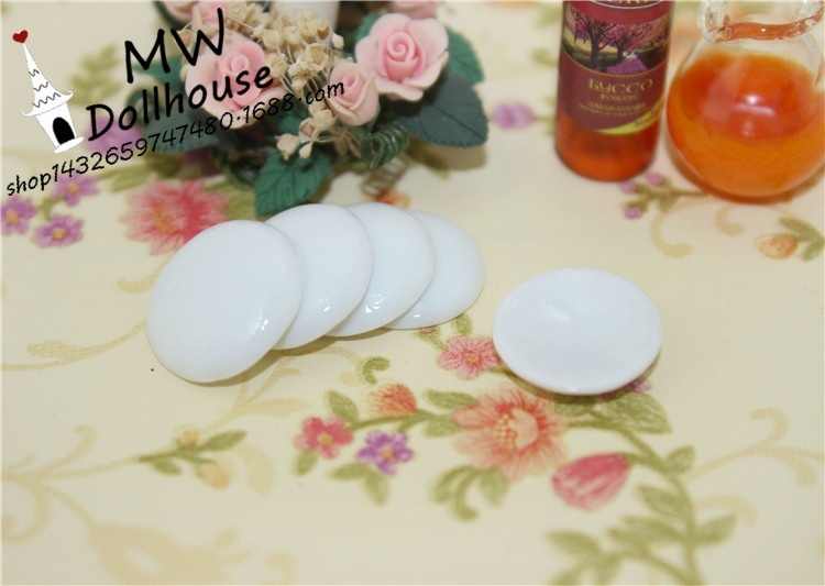 52 DOLLHOUSEMiniature Food And Play Scene Model Doll House Accessories Mini16mm Ceramic Cup Holder Saucer C3008