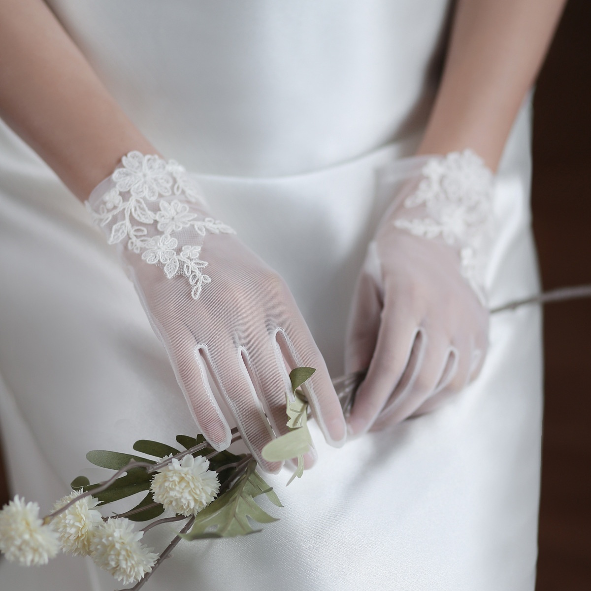 WG060 White Wedding Gloves Elegant Super Fairy Short Lace Wedding Photo Dinner Party Gloves