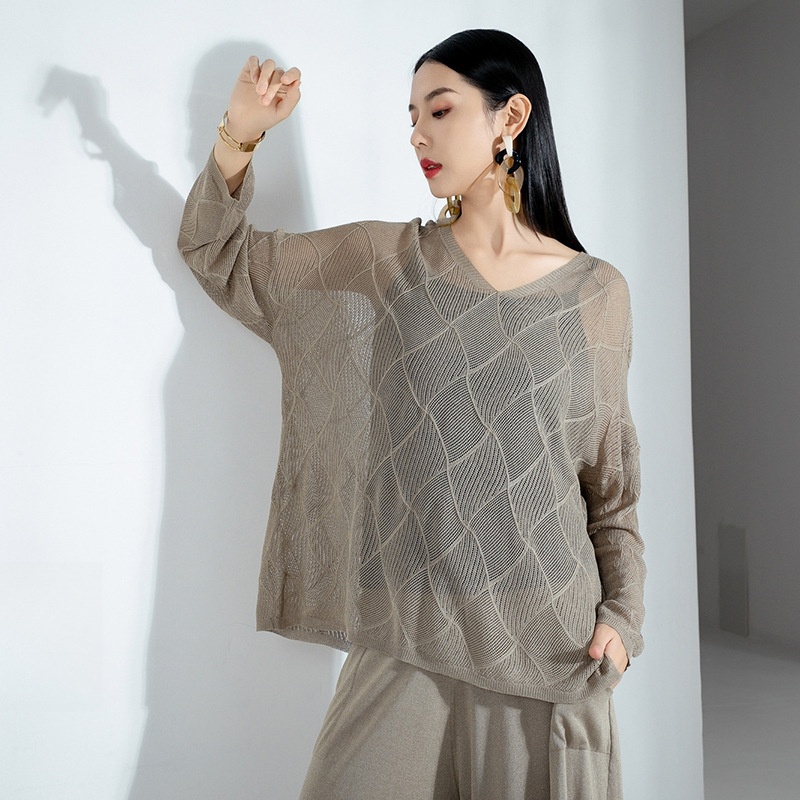 Slightly Plump Women's Clothing V-neck Silk Long-sleeved Knitted Sweater Women's Hollow Cardigan Loose Large Size Top Thin Air-conditioning Shirt