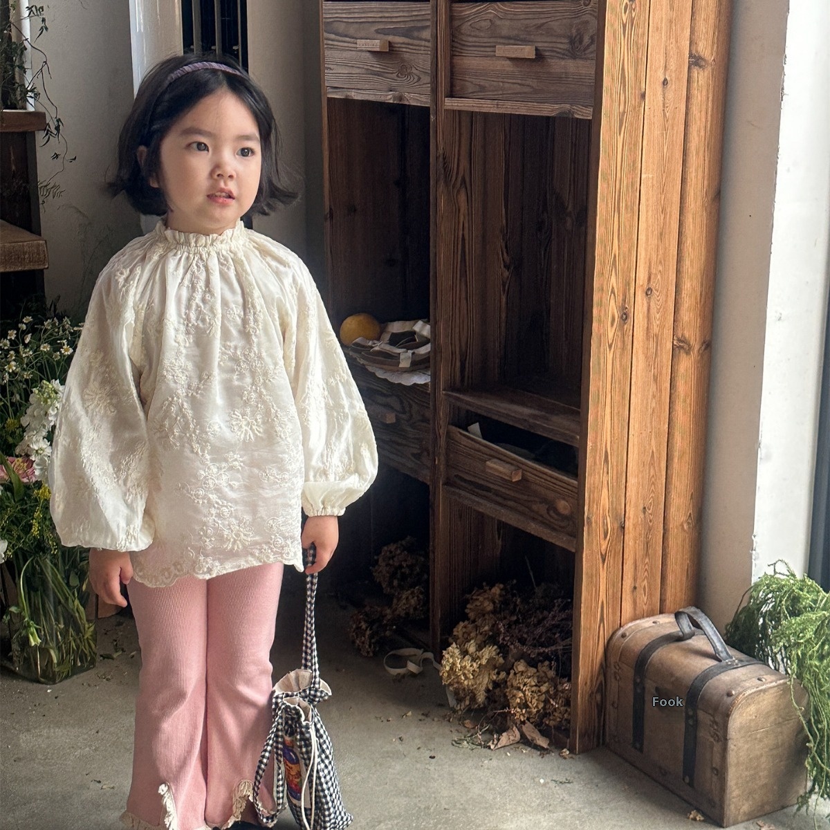 Children's Shirt Spring Korean Version Girls Jacquard Embroidery Lace Shirt Children's Lace Baby Shirt Top