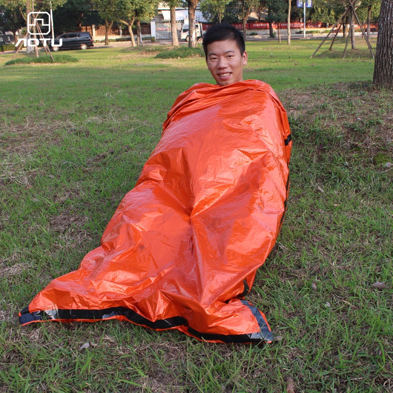 Concave And Convex Outdoor Camping Envelope Sleeping Bag Adult Thermalulation Emergency Sleeping Bag AT9040