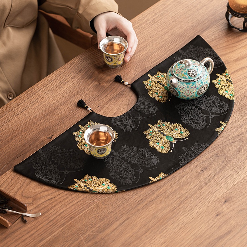 Black Gold Butterfly Fan-Shaped Tea Mat Chinese Retro Zen Tea Table Mat Brocade Jacquard Double-Sided Tea Flag Tea Set Accessories
