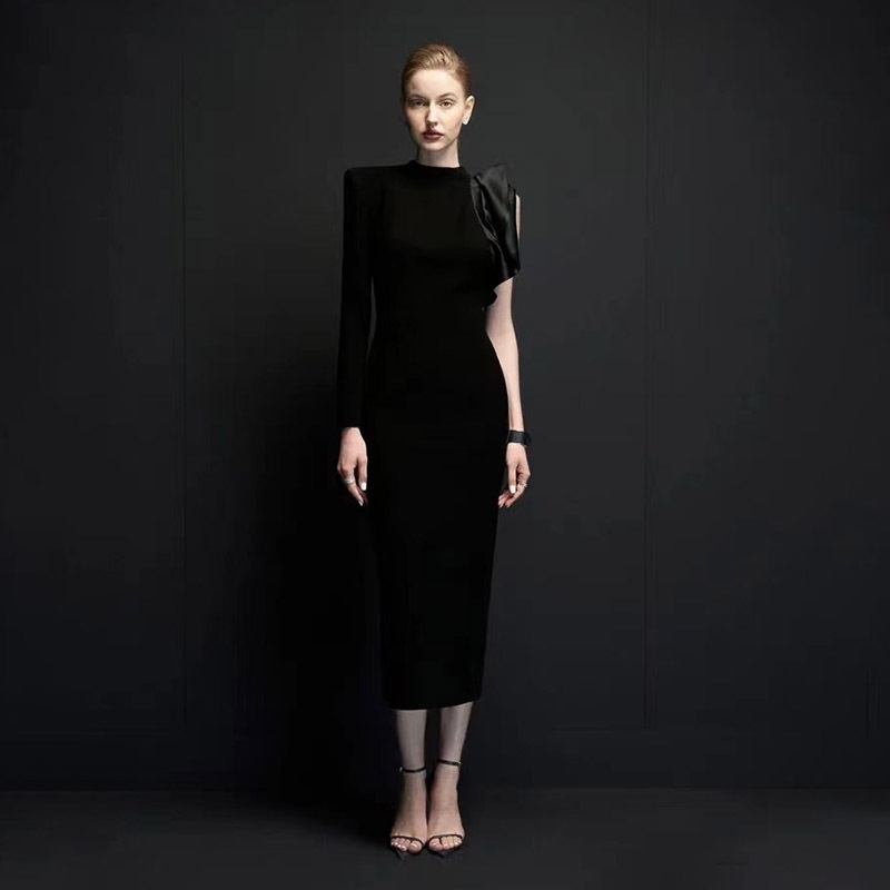 French-style Black Round Neck Long-sleeved Elegant Slimming Evening Dress