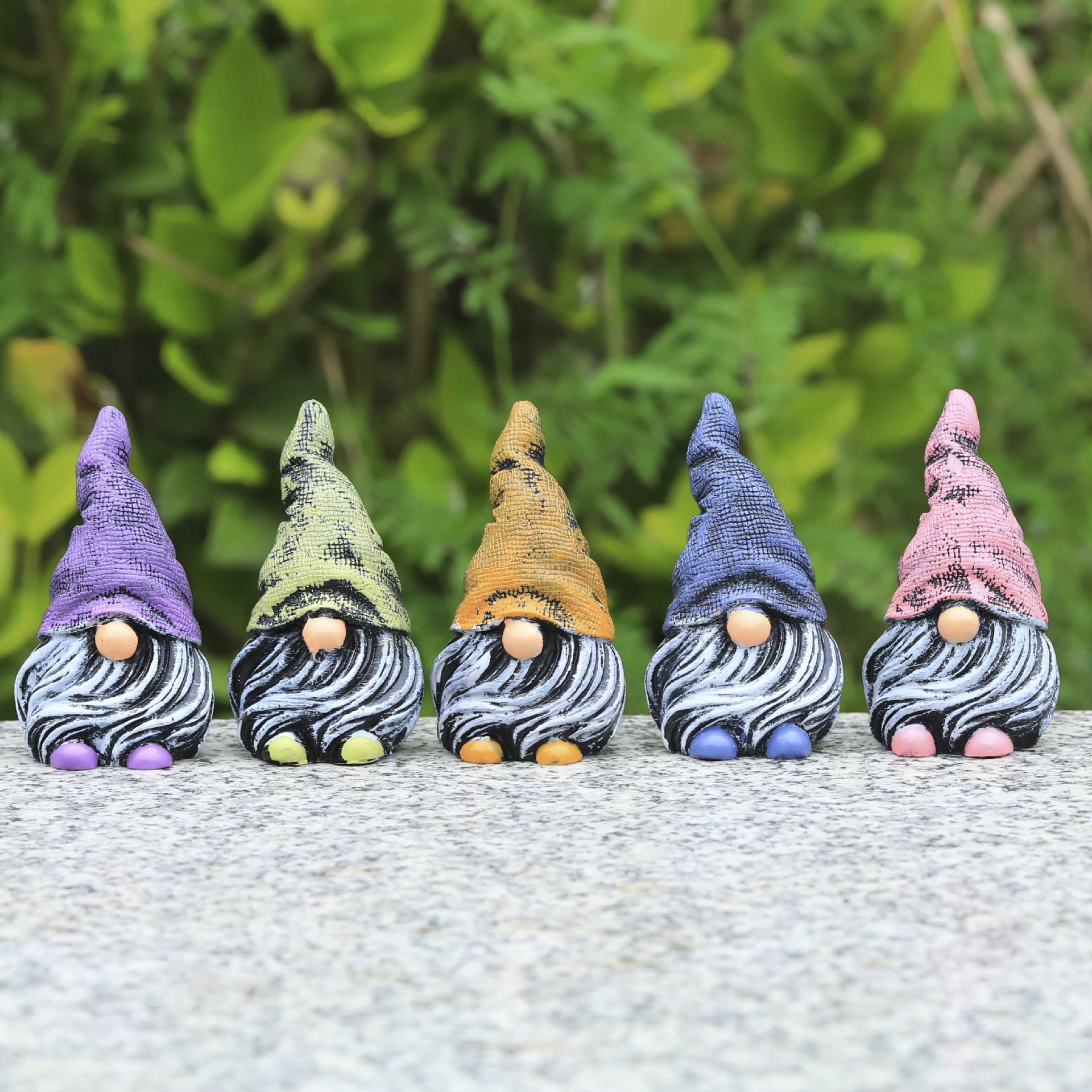 Outdoor Garden Cartoon Dwarf Dwarf Resin Crafts Mini Small Ornaments Micro Landscape Statue