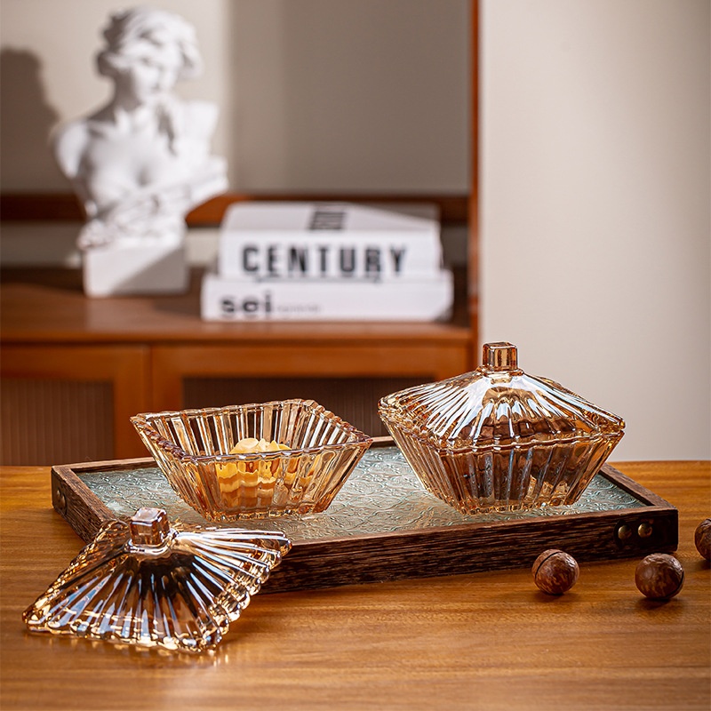 European Wedding Glass Candy Cup Gift Box Jewelry Storage Box Sealed Jar With Square Lid Dried Fruit Jar
