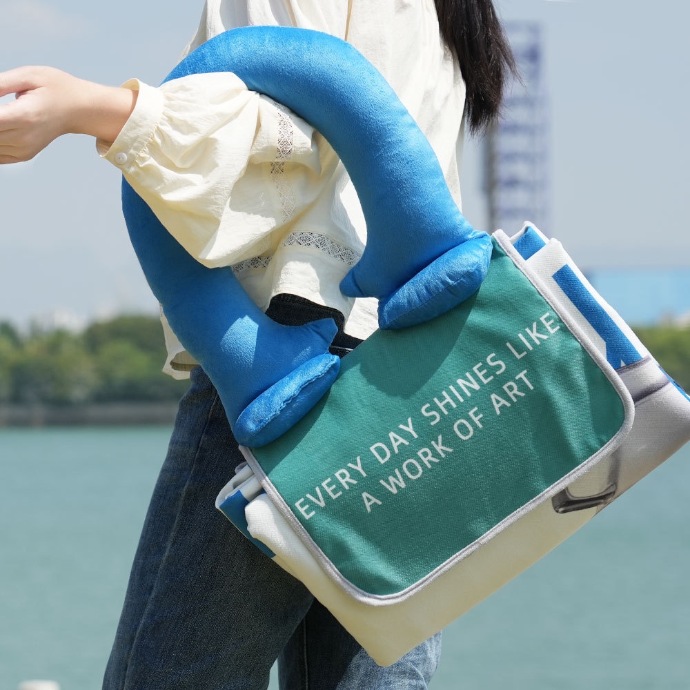 Foldable Picnic Mat Filled With Cotton Handle Moisture-proof Mat Outdoor Portable Waterproof Picnic Cloth Spring Outing Cushion Style