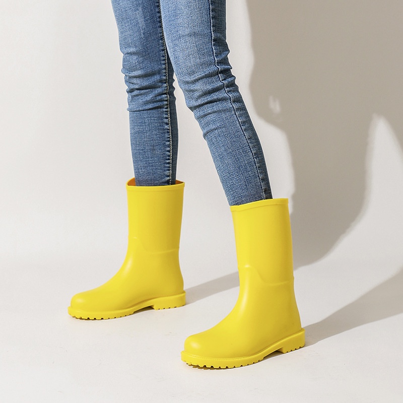 Fashionable High-quality Mid-tube Waterproof And Non-slip Rain Boots For Women