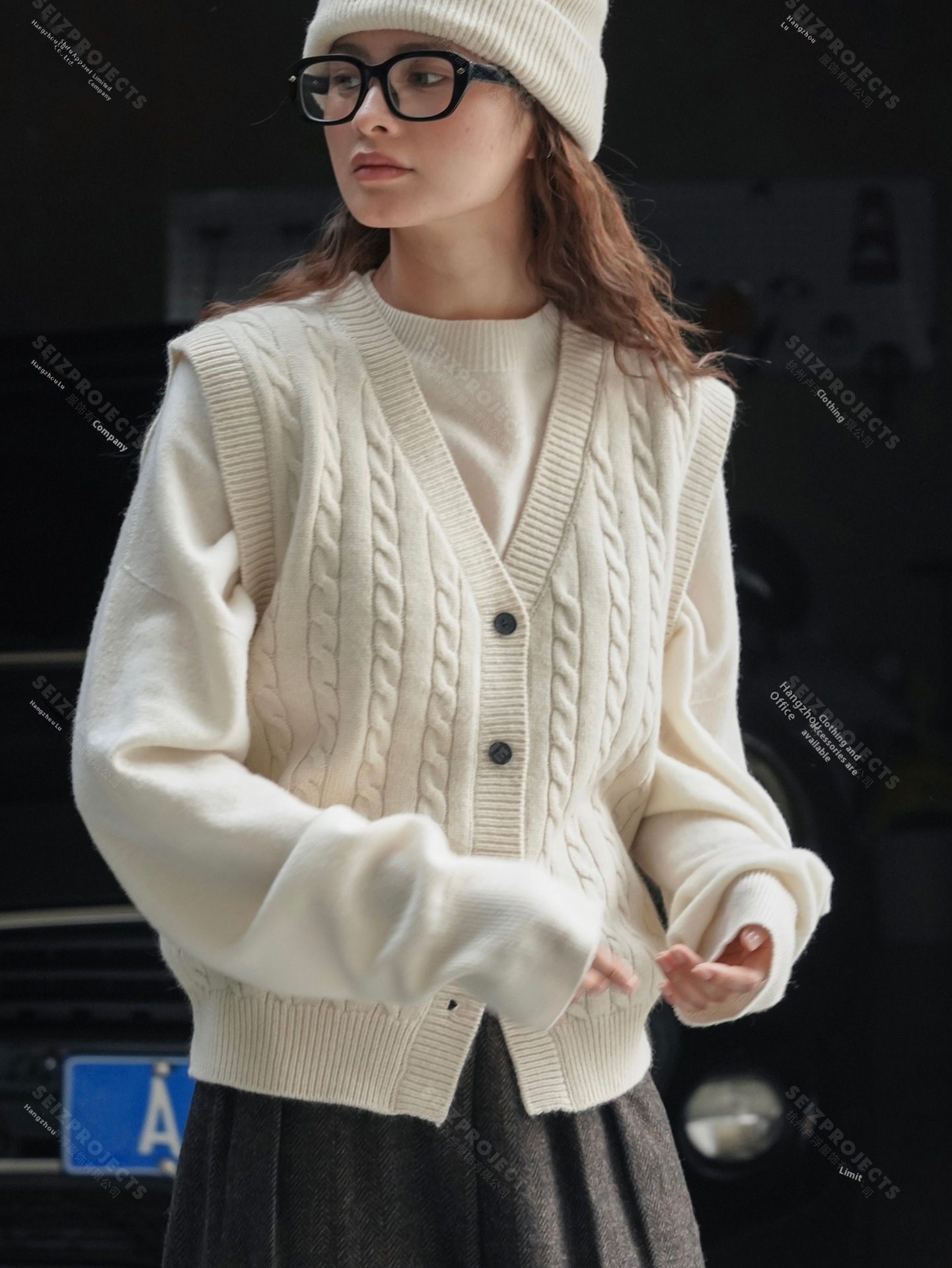 Louvre Winter Style Japanese Style Retro V Neck Cable Wool Cardigan Vest Loose Inner Top For Women