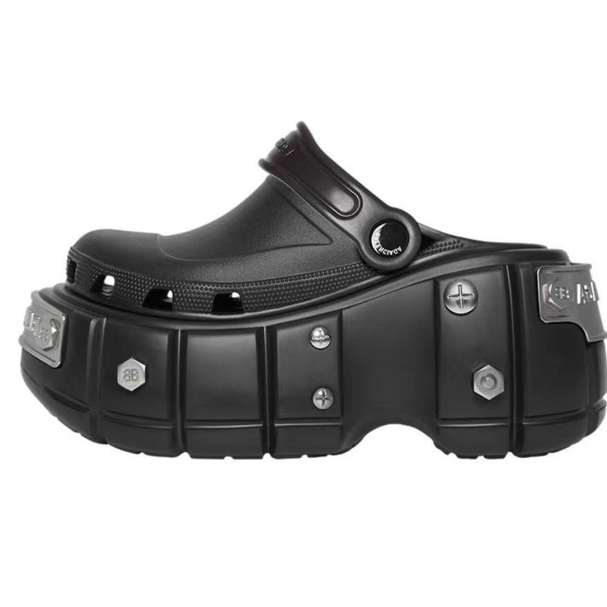 Paris Street Thick Bottom Baotou Hole Shoes Women's Summer Wear EVA Height-increasing Slippers Men's Foreign Trade