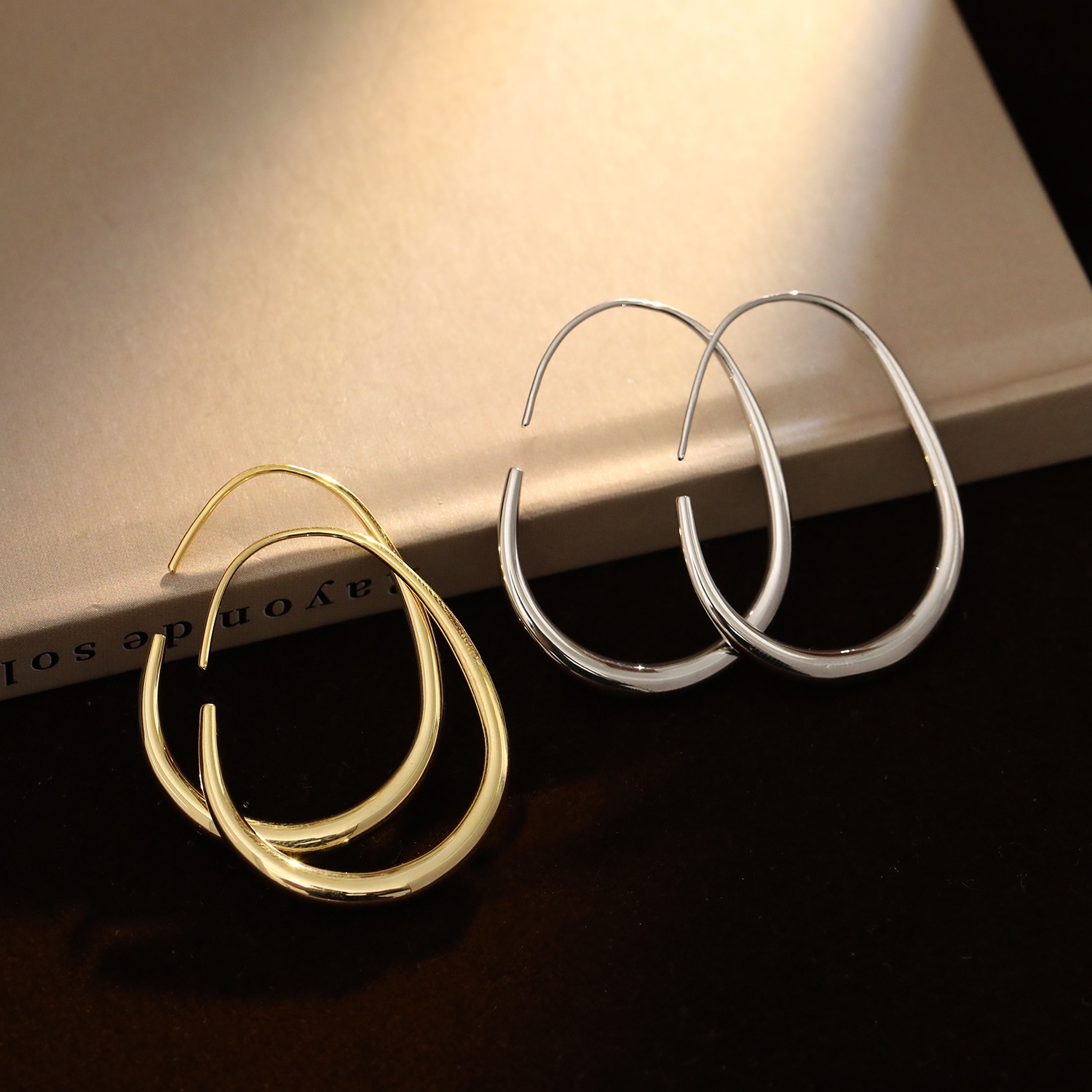 South Korea Design Simple Water Drop Ear Ring Personality Temperament All-match Earrings Women's Cold Style Face Skinny Earrings For Women