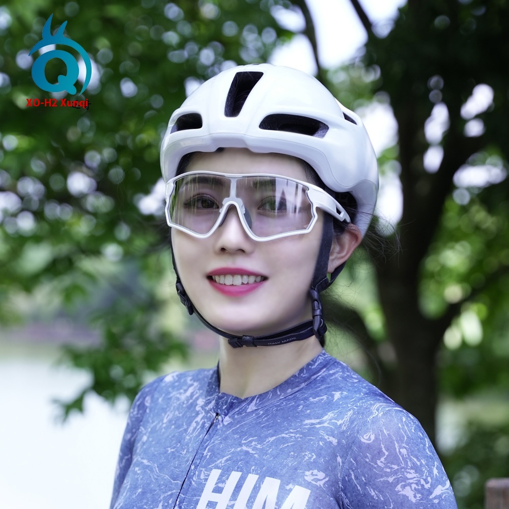 Cycling Glasses,Day And Night Dual-use Color Changing Glasses,Elastic Feet,Outdoor Sports Marathon Running Glasses