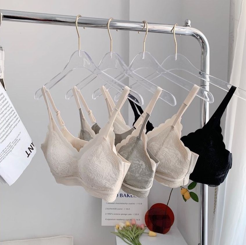 Collagen Care Lace Latex Thin Seamless Wireless Push-Up Minimizing Bra