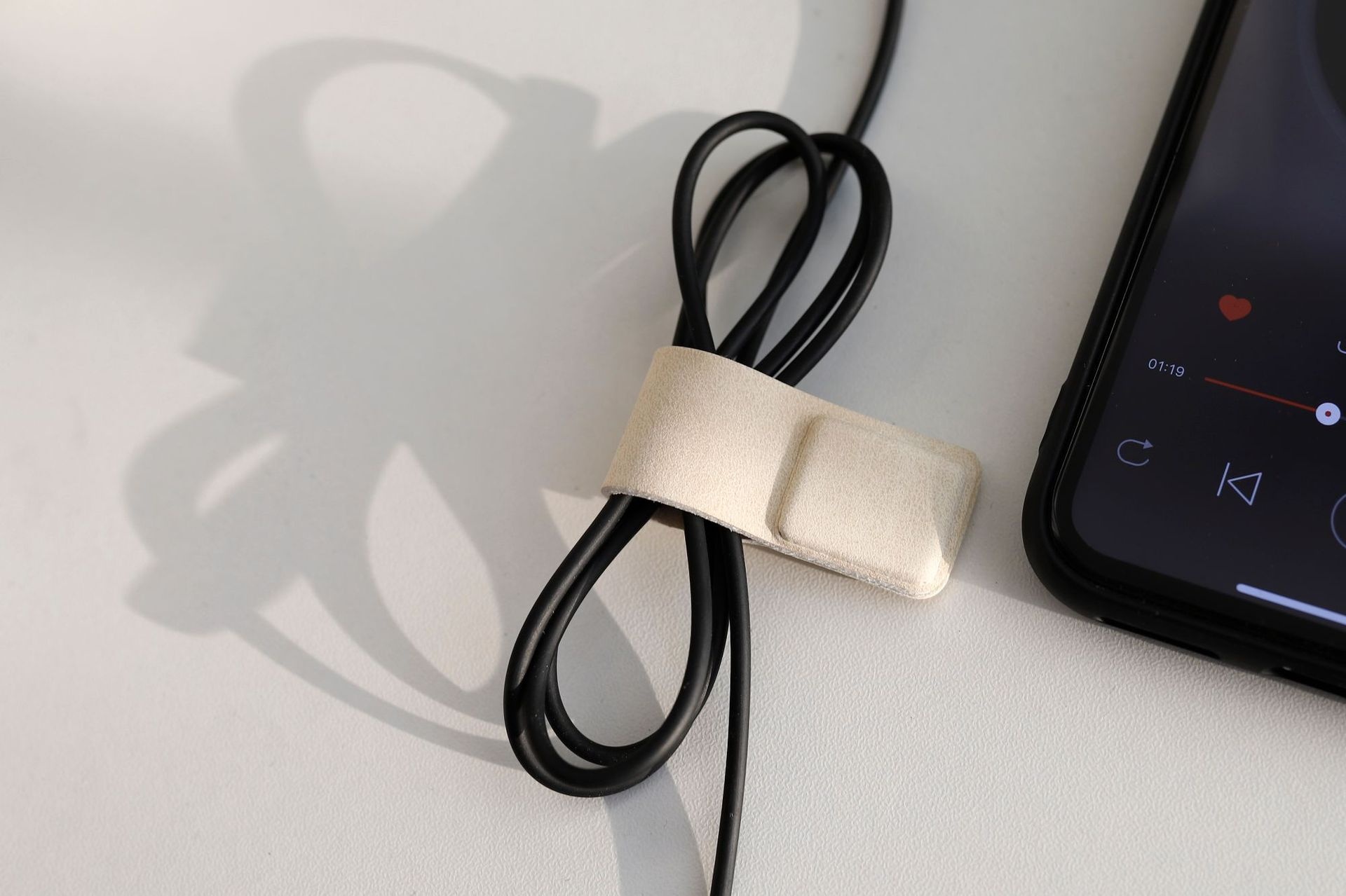 Headphone Cable Clip Creative Cable Tie Headphone Cable Winder Multi-function Magnetic Iron Storage Strap Data Cable Ear