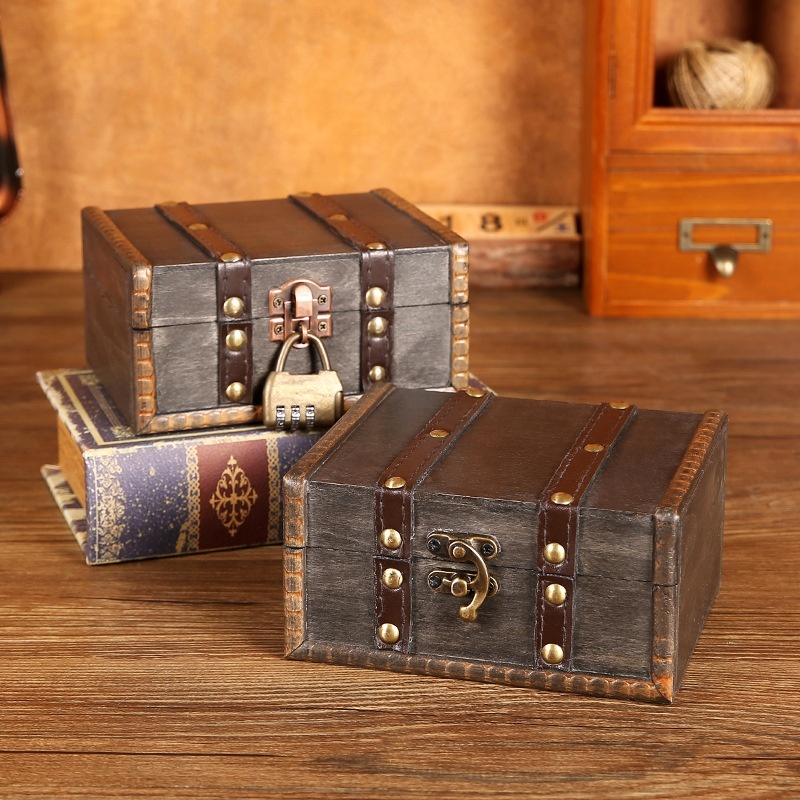 Vintage Jewelry Storage Wooden Box Necklace Jewelry Wooden Lock Box Classic Film And Television Props Decoration Storage Box