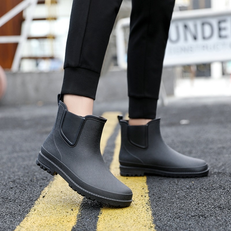 Short Tube Water Shoes Men's Rain Boots Four Seasons Fashionable Wear-resistant Non-slip Anti-rain Boots Four Seasons Kitchen Work Fishing Car Wash Shoes