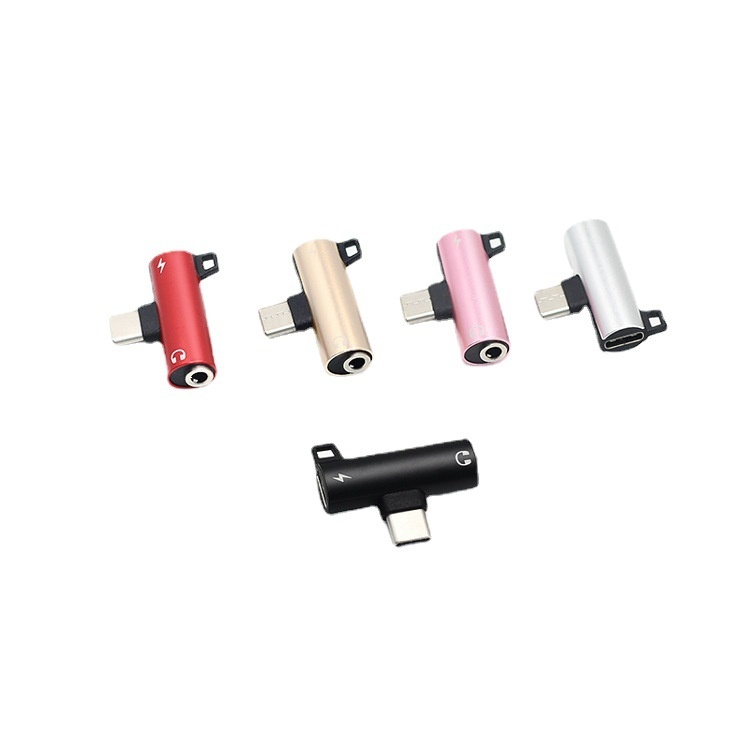 Type-c Headphone Adapter Type-c To3.5mm Headphone Audio Cable Hanging Hole Charging Listening To Music And Making Calls