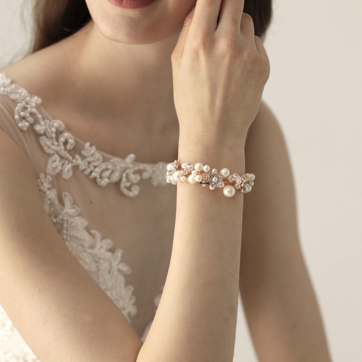 O583 Handmade Alloy Flower Pearl Wristband Bride Bridesmaid Sisters Group Bracelet Wedding Accessories