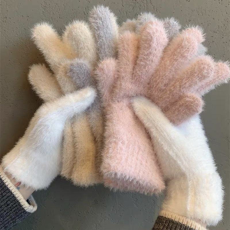 Imitation Rabbit Fur Plush Gloves Women's Winter Plus Velvet Cycling To Keep Warm And Cute Split Fingers To Prevent Cold Students - 1