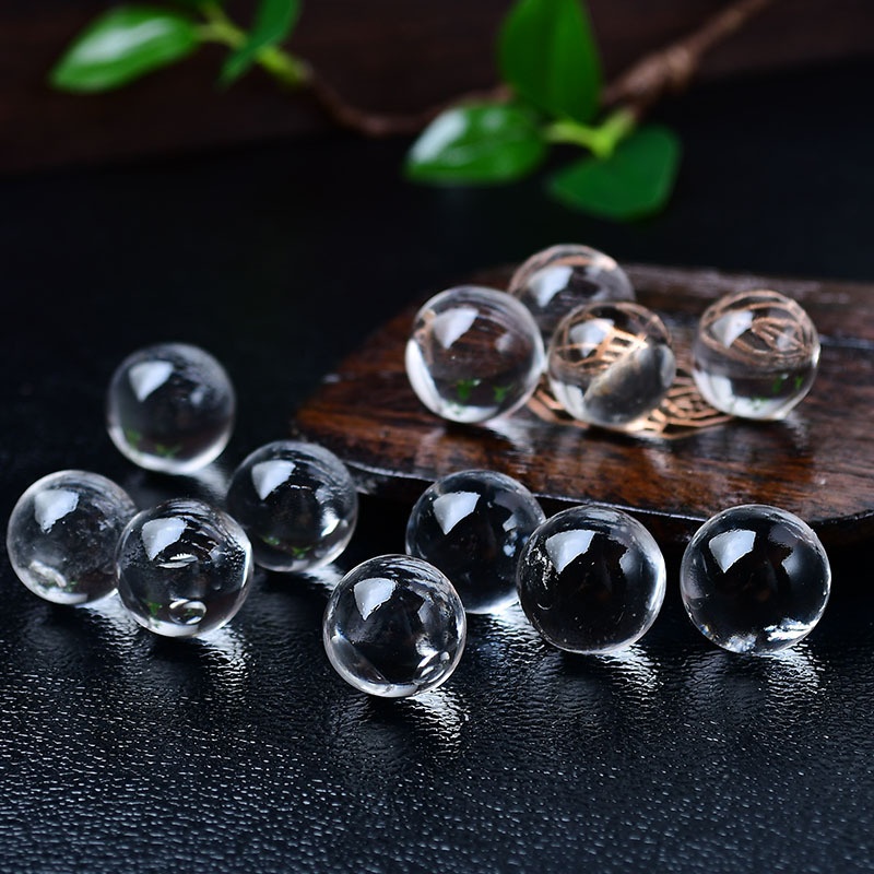 Direct Natural White Crystal Ball White Crystal Raw Stone Cutting Polished Crystal Transparent Ball Ornaments
