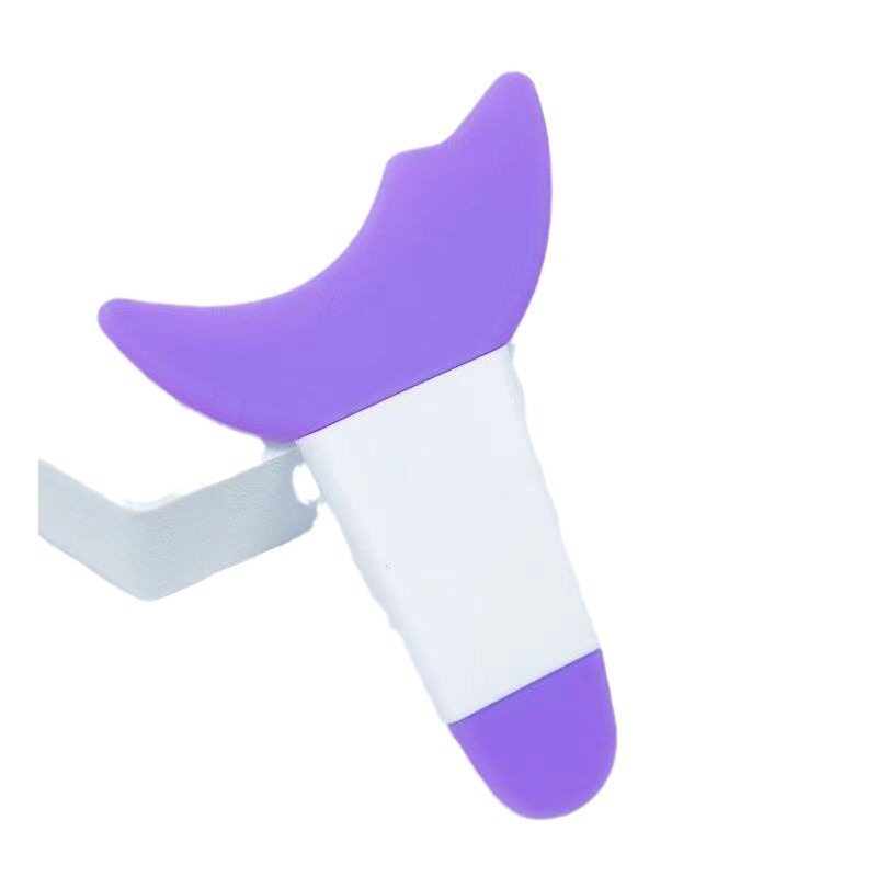 Novice Eyeliner Auxiliary Baffle Crescent Silicone Eye Makeup Eyeshadow Mascara Positioning Assistant Beauty Tool