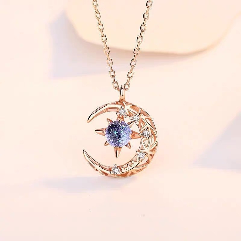 Cyber Celebrity Elegant Star Moon Necklace Style Light Luxury Niche Design Star Moon Pendant Clavicle Chain
