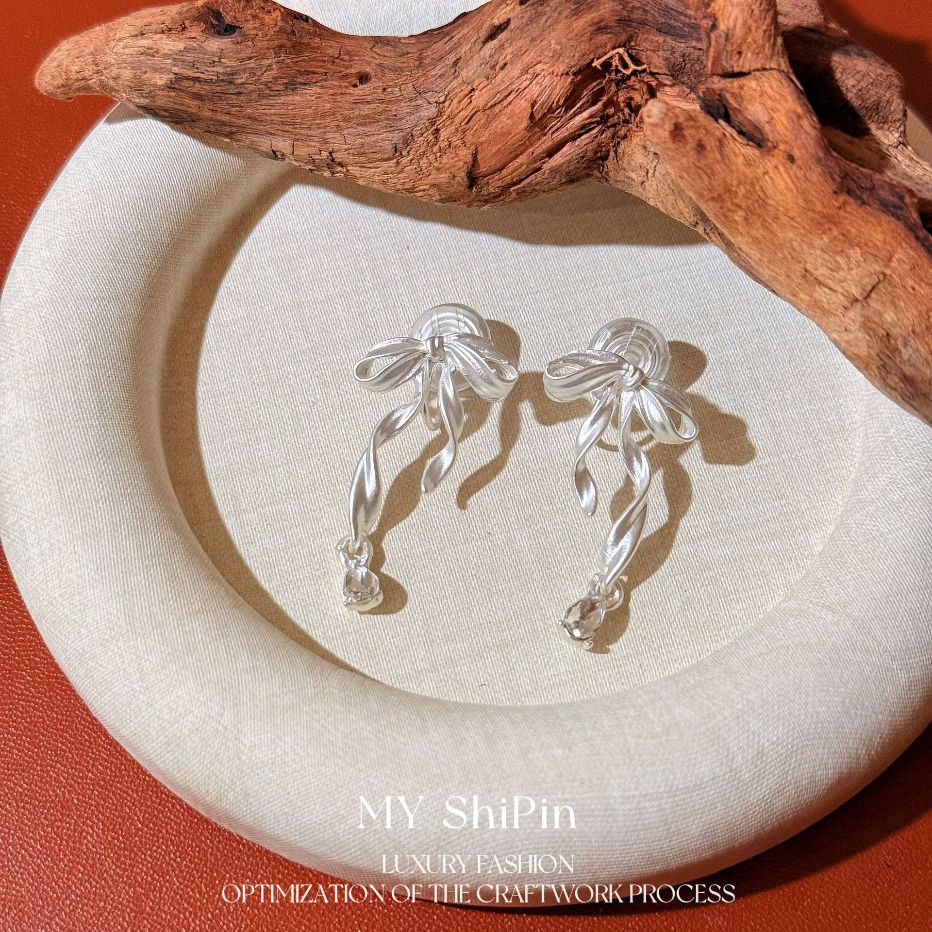 Sweet Girly Bow Ear Clip Women's Fashionable All-match Exquisite Earrings Without Earrings Simple Niche Light Luxury Earrings