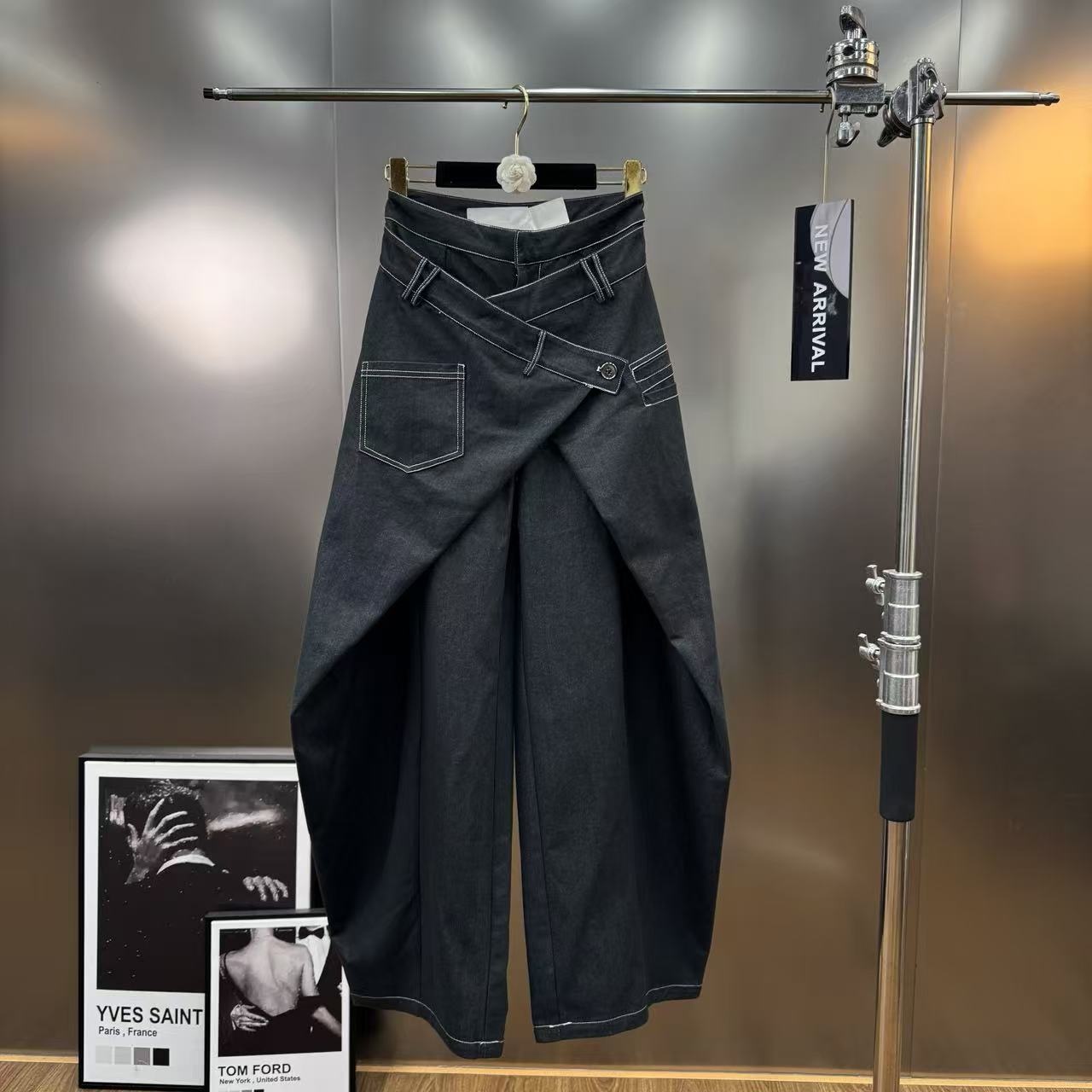 Versatile, Slimming, Retro-style Button-up Design, Y Streetwear-pired Two-piece Jeans