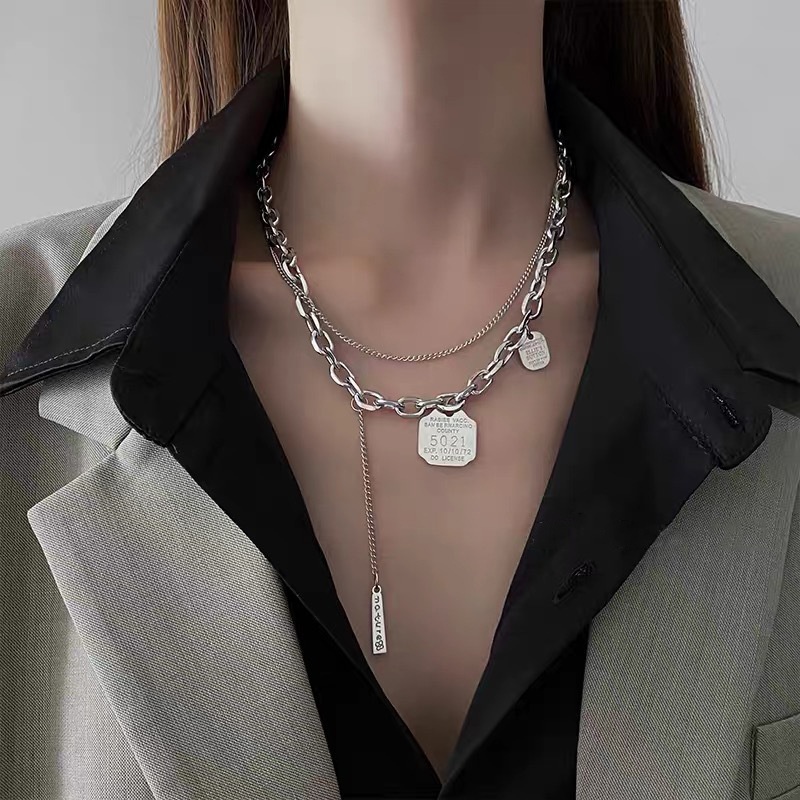 Retro YMulti-layer Necklace High-end Light Luxury Niche Design Girl Necklace Girls'Necklace Birthday Gift