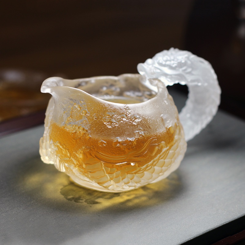 Dragon Walk Ancient Lost Wax Glass Tea Set Tea Master Cup Dragon Year Gift Box Covered Bowl Handle Fair Cup