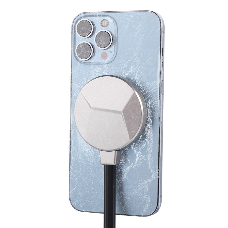 Shenyuli Water-cooled Semiconductor Mobile Phone Radiator Magnetic Refrigeration Sticker Icing Dedicated Silent Cooling Artifact