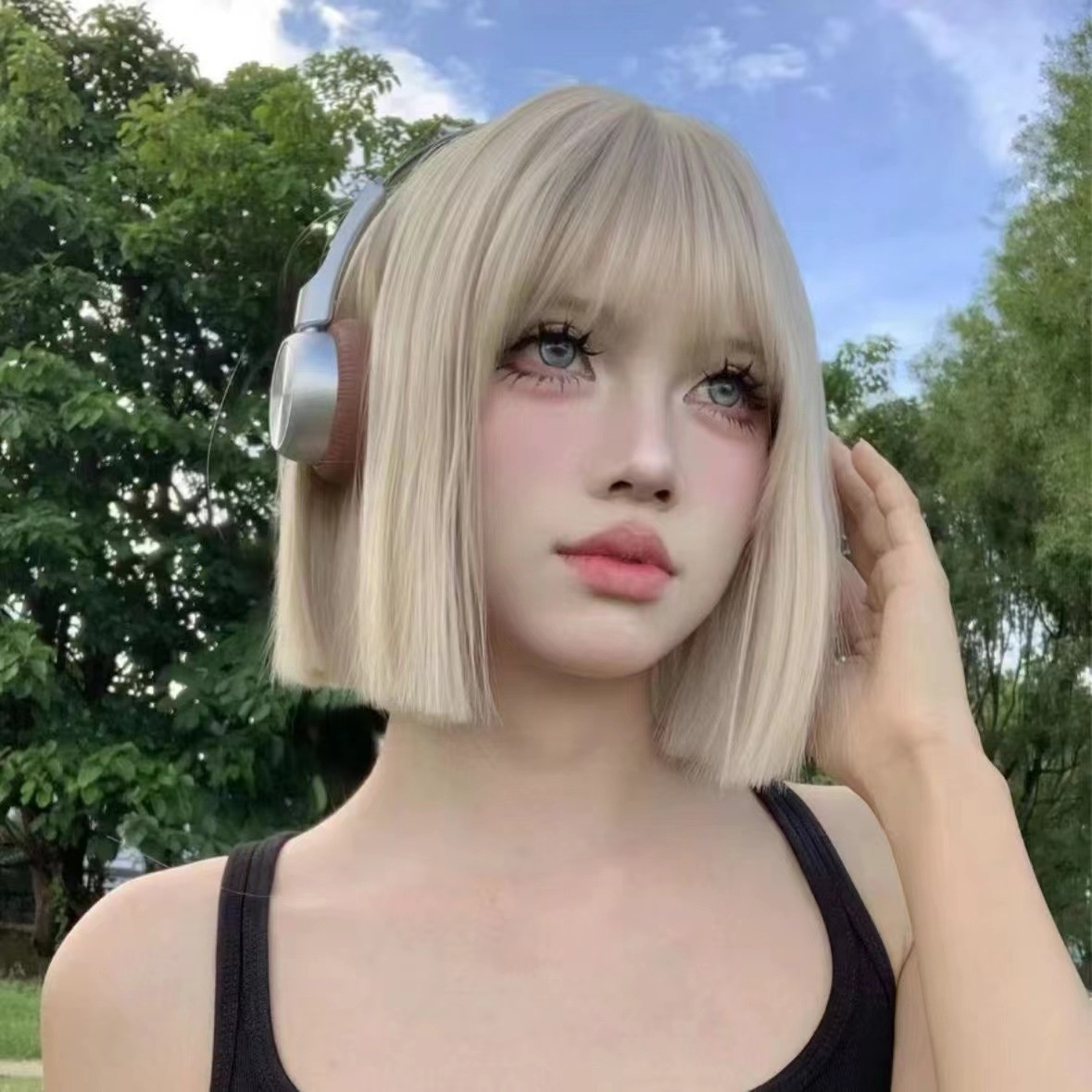 Cyber Celebrous Wig Short Hair Gradient Daily Straight Hair Age-reducing Wave Head Cover White Gold One-size-fits-all Full Head Cover