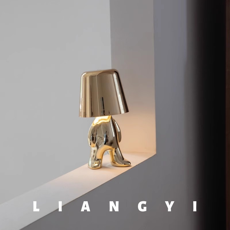 Thinkers Little Golden Man Table Lamp Bedroom Charging Nightlight Creative Italian Decorative Small Table Lamp