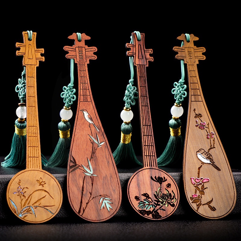 Wooden Chinese Style Mahogany Teacher's Day Gift Creative Ancient Style Classical Musicaltrument Cultural And Creative Painted Pipa Wooden Bookmark