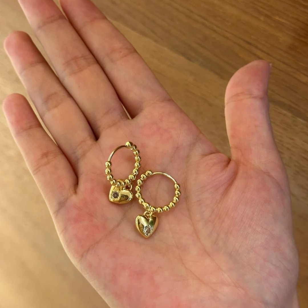 Explosions Niche Love Earrings Women's Cold Style Fashion Personality Retro All-match High-end Earrings