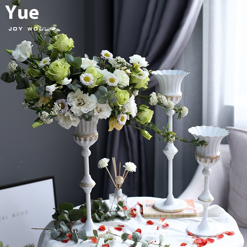 European Retro Gold And White Flower Vase Wedding Banquet Photo Table Flower Decoration Vase Iron Flower Vase