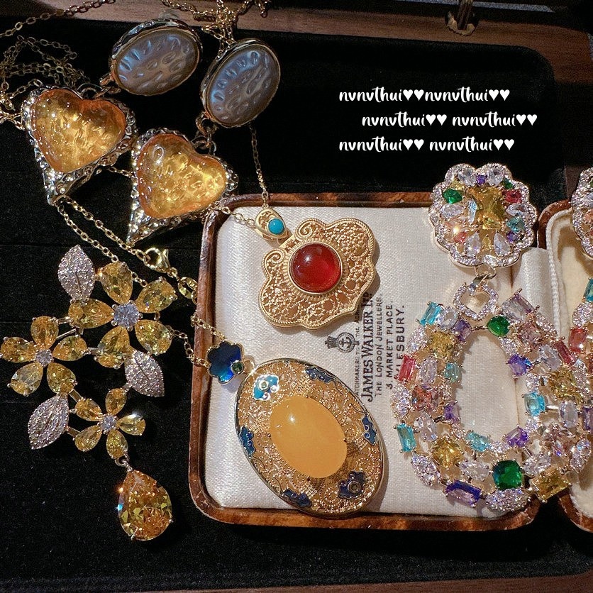 Pirate Macaron Gem Garland Earrings Vintage Plated 18K Gold Twilight Yellow Holding Flower Zircon Brooch