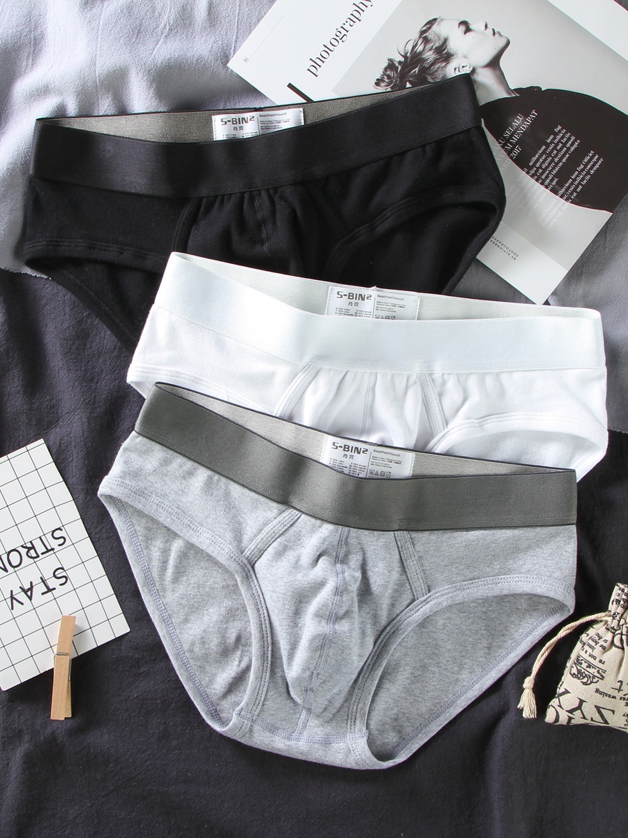 Men's Underwear Pure Cotton Men's Briefs Sexy Low Waist Solid Color Shorts Bottoms Youth Sports Comfortable Personality