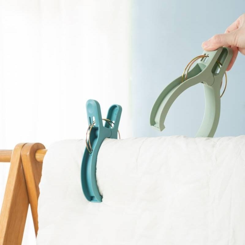 Extra Large Windproof Clip Simple Solid Color Strong Drying Sheet Fixing Artifact Simple Household Plastic Clip
