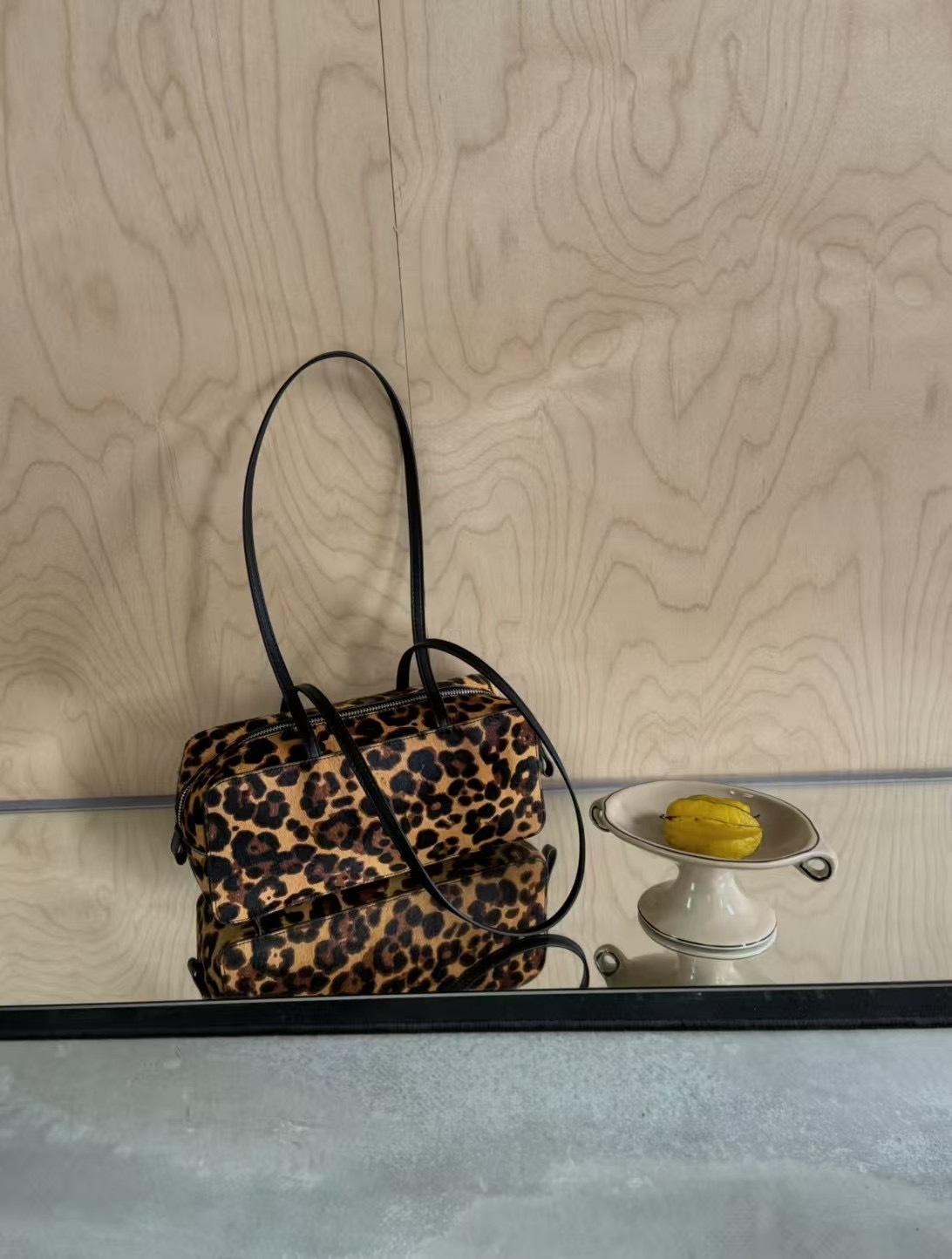 South Korea Niche Goat Velvet Bagel Bag Leopard Print High-end Portable Underarm Bag Large Capacity Commuting Shoulder Small Square Bag