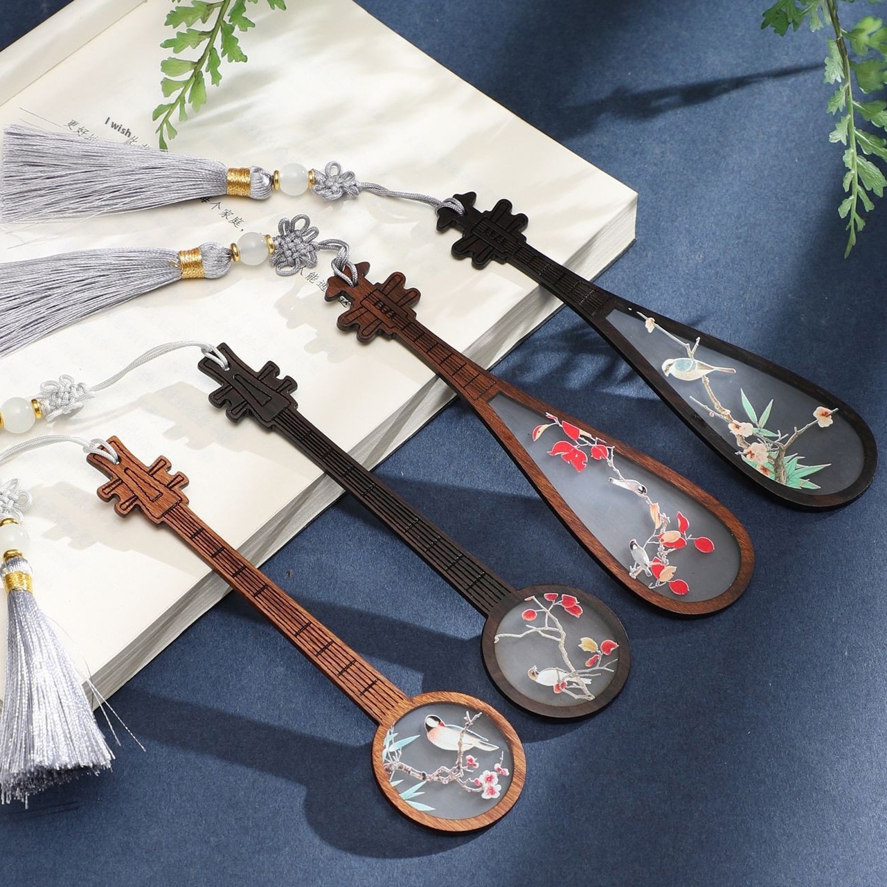 National Chinese Style Characteristic Creative School Commemorative Gift Souvenir Red Solid Wood Pipa Bookmark Gift