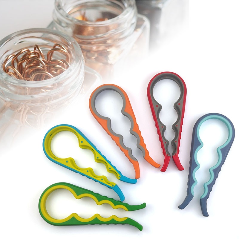 STwo-color Thickened Four-in-one Bottle Opener Four-in-one Can Opener Labor-saving Bottle Cap Twister