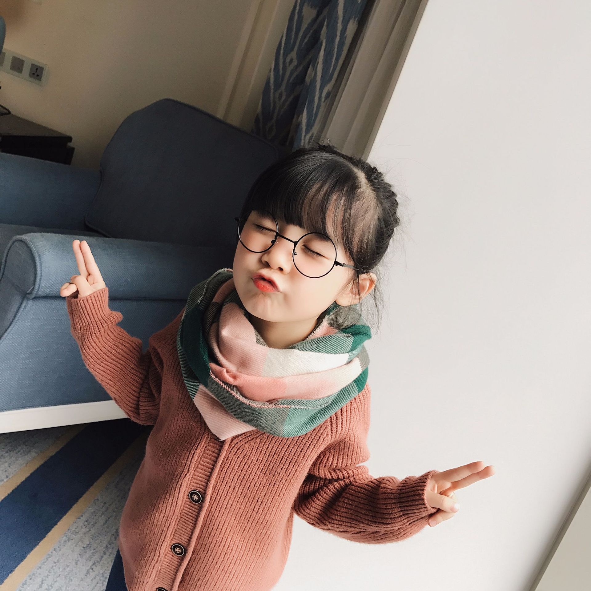 Autumn And Winter Korean Style Imitation Cashmere Children's Scarf With Tassels For Boys And Girls Baby Warm Shawl And Versatile Plaid Scarf