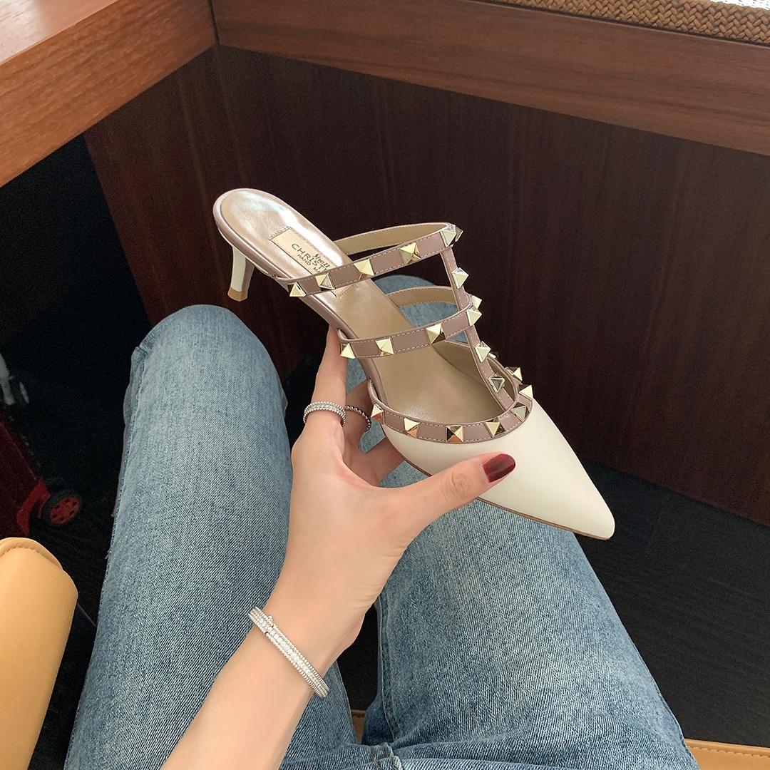 [sheii Su Yinyin]Word Of Mouth Series~Pointed Rivet High-heeled Slippers For Women To Wear As Outdoor Shoes