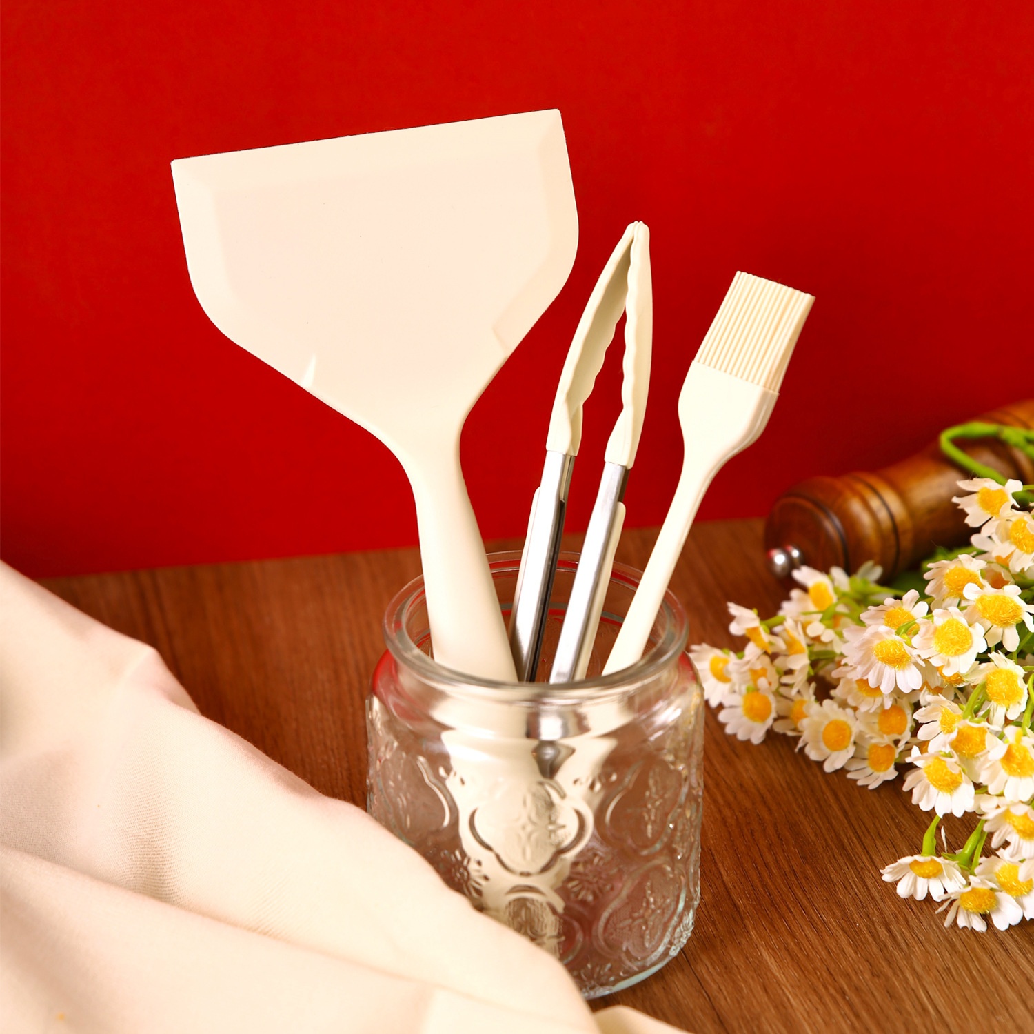 Three-piece Silicone Tamagoyaki Set Wide-mouth Shovel Milky White Handle High-temperature Frying Shovel Household Kitchen Tools